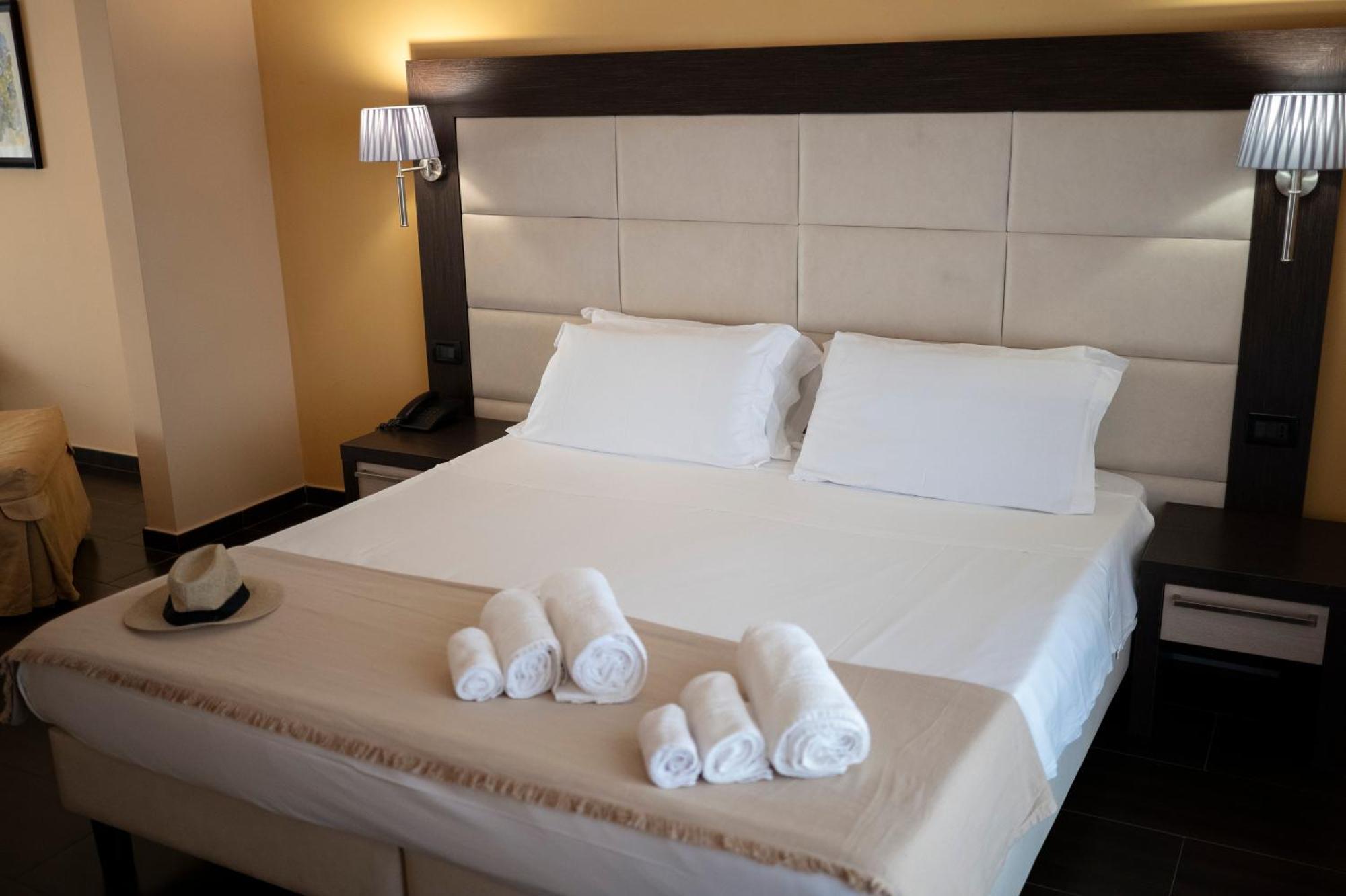 Unico Cannamele Escape Tropea By Life Resorts 파르겔리아 외부 사진